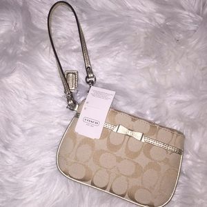 NWT Coach Signature  Wristlet